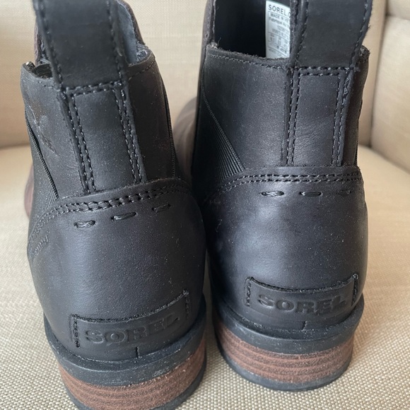 SOREL LEATHER+WATERPROOF Booties - Picture 2 of 5